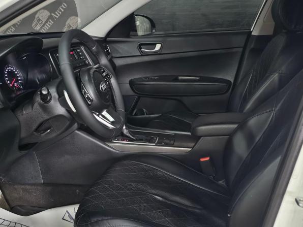 Kia Optima IV Рестайлинг с пробегом 2018 года, цена 1 100 000 рублей, 196000 км, седан, Автокод Объявления