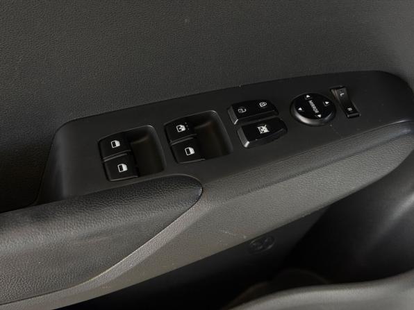 Hyundai Solaris II Рестайлинг с пробегом 2021 года, цена 1 369 000 рублей, 117488 км, седан, Автокод Объявления