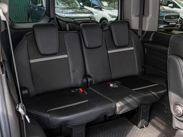 Honda Stepwgn V Рестайлинг с пробегом 2019 года, цена 2 420 000 рублей, 92485 км, минивэн, Автокод Объявления