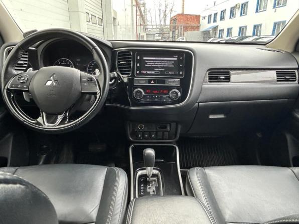 Mitsubishi Outlander III Рестайлинг 3 с пробегом 2019 года, цена 2 350 000 рублей, 105104 км, внедорожник, Автокод Объявления