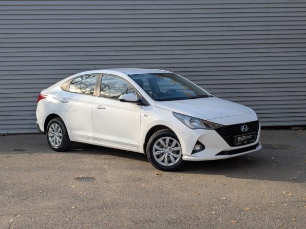 Hyundai Solaris II Рестайлинг с пробегом 2022 года, цена 1 550 000 рублей, 65904 км, седан, Автокод Объявления