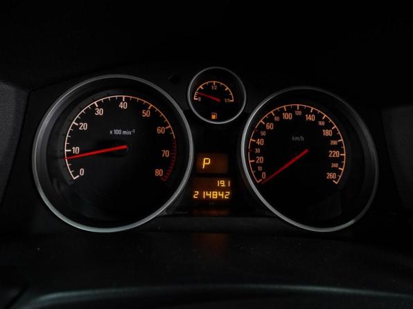 Opel Astra H Рестайлинг с пробегом 2012 года, цена 599 000 рублей, 214840 км, универсал, Автокод Объявления
