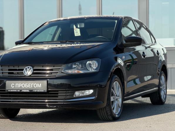 Volkswagen Polo V Рестайлинг с пробегом 2015 года, цена 1 099 000 рублей, 115000 км, седан, Автокод Объявления