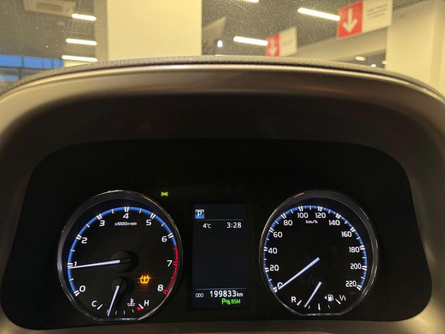 Toyota RAV4 IV (XA40) Рестайлинг Мурманск  - изображение 15