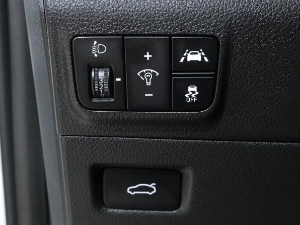 Kia K5 III с пробегом 2020 года, цена 2 880 000 рублей, 102000 км, седан, Автокод Объявления
