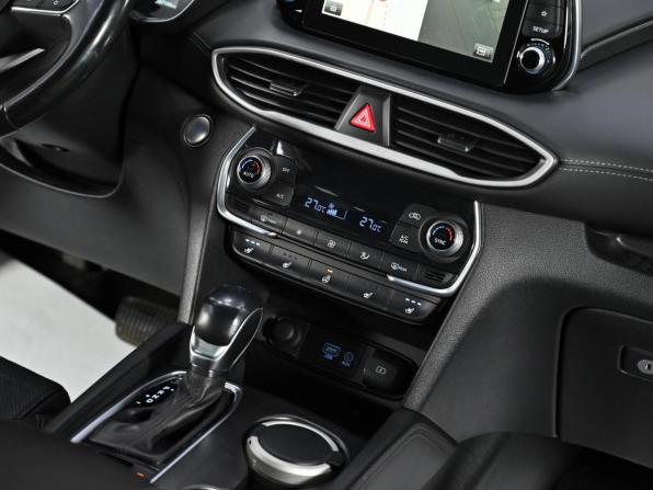 Hyundai Santa Fe IV с пробегом 2018 года, цена 1 899 000 рублей, 87000 км, внедорожник, Автокод Объявления