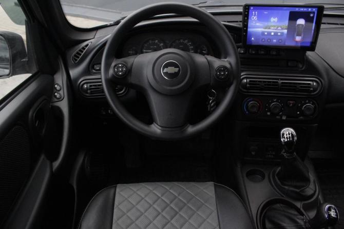Chevrolet Niva I Рестайлинг с пробегом 2017 года, цена 835 000 рублей, 79113 км, внедорожник, Автокод Объявления