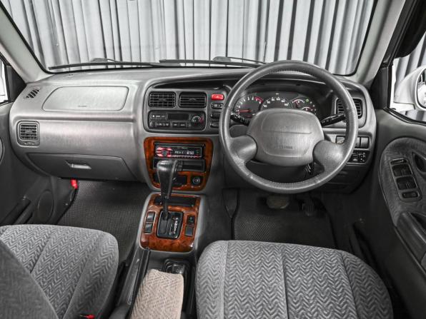 Suzuki Escudo II с пробегом 2000 года, цена 699 000 рублей, 219828 км, внедорожник, Автокод Объявления