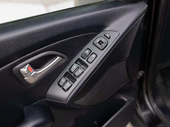 Hyundai ix35 I с пробегом 2012 года, цена 1 370 000 рублей, 137447 км, внедорожник, Автокод Объявления