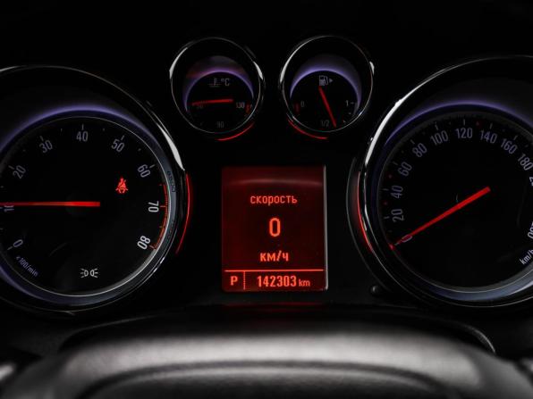 Opel Astra J Рестайлинг с пробегом 2014 года, цена 898 000 рублей, 142301 км, хэтчбек, Автокод Объявления