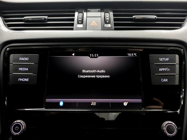 Skoda Octavia III (A7) Рестайлинг с пробегом 2019 года, цена 1 785 000 рублей, 76921 км, лифтбек, Автокод Объявления