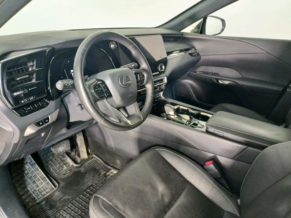 Lexus RX V с пробегом 2025 года, цена 9 899 000 рублей, 9580 км, внедорожник, Автокод Объявления