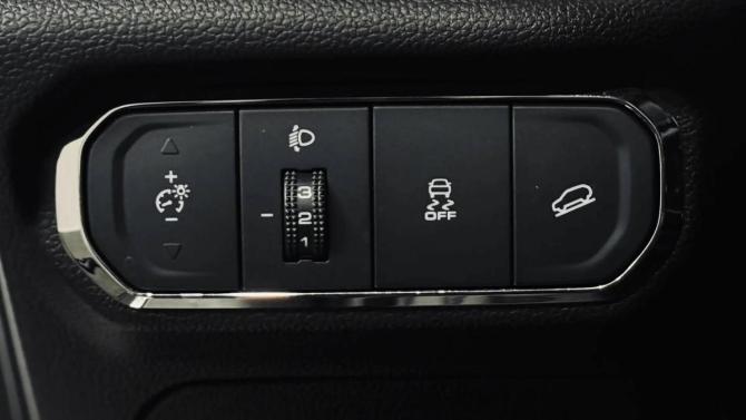 Haval Jolion I Рестайлинг с пробегом 2024 года, цена 1 970 000 рублей, 20000 км, внедорожник, Автокод Объявления