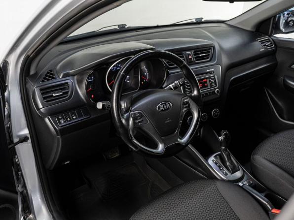 Kia Rio III Рестайлинг с пробегом 2015 года, цена 950 000 рублей, 233101 км, седан, Автокод Объявления