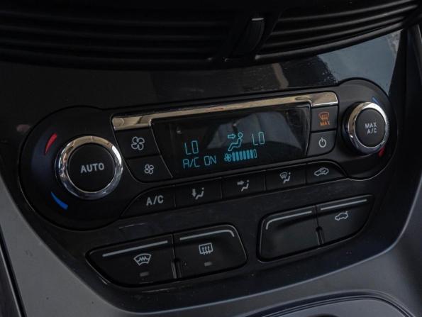 Ford Kuga II с пробегом 2015 года, цена 1 069 000 рублей, 248233 км, внедорожник, Автокод Объявления