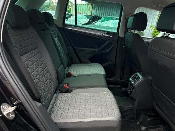 Volkswagen Tiguan II Рестайлинг с пробегом 2021 года, цена 2 450 300 рублей, 63141 км, внедорожник, Автокод Объявления