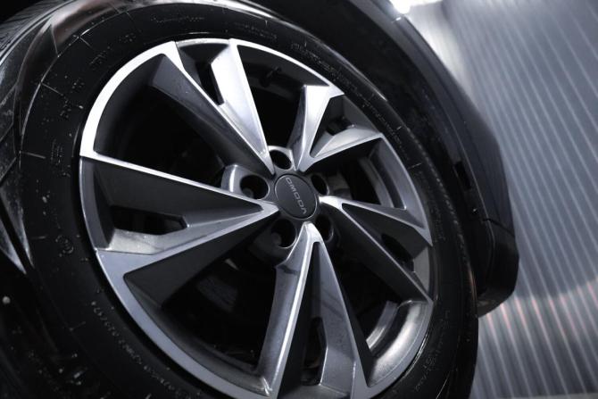 Omoda C5 I Рестайлинг с пробегом 2024 года, цена 1 479 000 рублей, 26401 км, внедорожник, Автокод Объявления