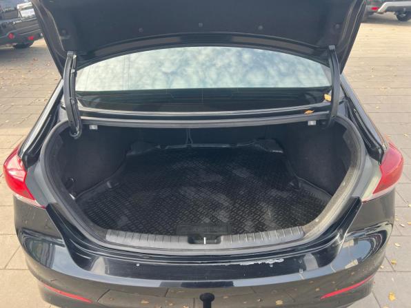 Hyundai Elantra VI (AD) с пробегом 2016 года, цена 1 310 000 рублей, 209309 км, седан, Автокод Объявления