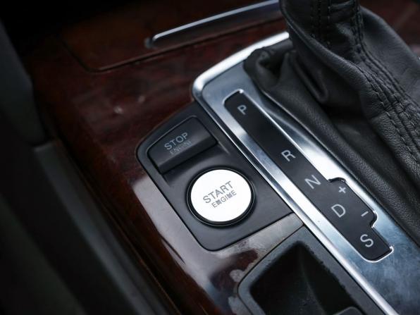 Audi A6 III (C6) с пробегом 2004 года, цена 999 000 рублей, 383097 км, седан, Автокод Объявления