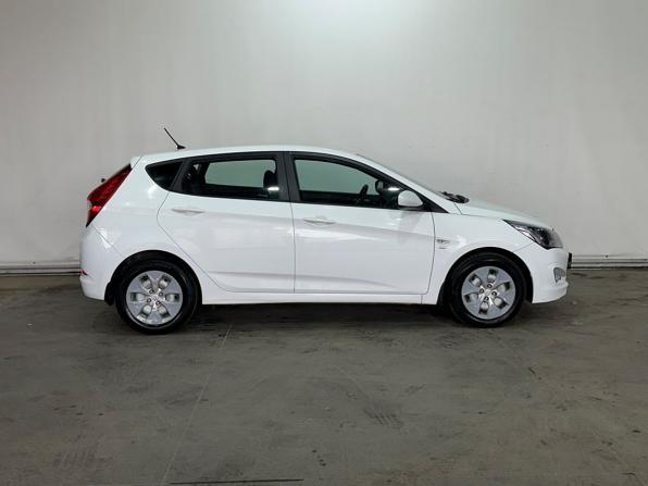 Hyundai Solaris I Рестайлинг с пробегом 2016 года, цена 1 060 000 рублей, 119319 км, хэтчбек, Автокод Объявления