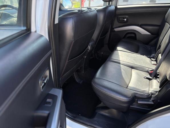 Mitsubishi Outlander II Рестайлинг с пробегом 2011 года, цена 1 640 000 рублей, 197181 км, внедорожник, Автокод Объявления