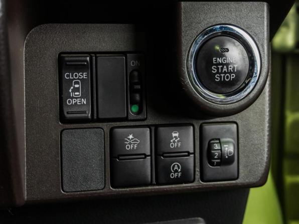 Subaru Justy V с пробегом 2017 года, цена 1 049 000 рублей, 127733 км, микровэн, Автокод Объявления