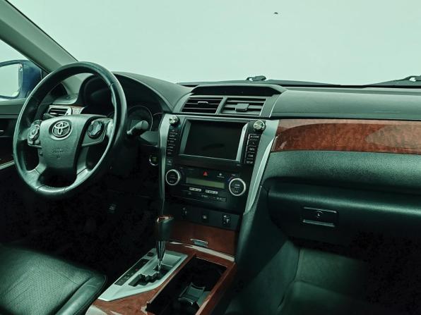 Toyota Camry VII (XV50) с пробегом 2013 года, цена 1 300 000 рублей, 211200 км, седан, Автокод Объявления