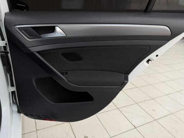 Volkswagen Golf VII с пробегом 2013 года, цена 878 000 рублей, 251919 км, хэтчбек, Автокод Объявления