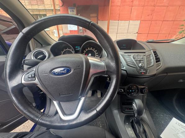 Ford Fiesta Mk6 Рестайлинг с пробегом 2016 года, цена 847 000 рублей, 141000 км, хэтчбек, Автокод Объявления