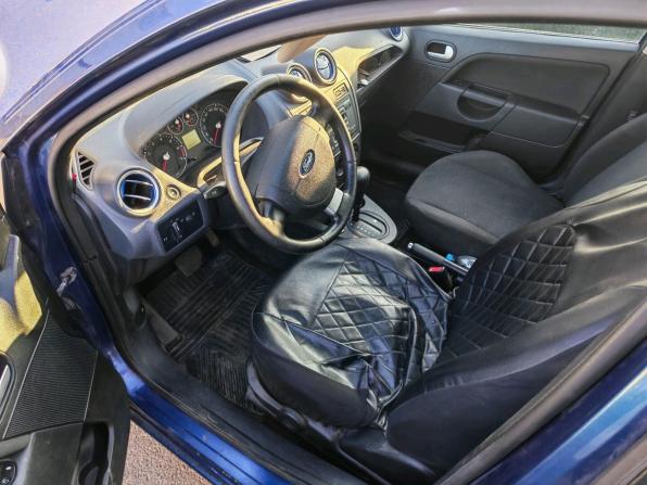Ford Fiesta Mk5 с пробегом 2006 года, цена 399 000 рублей, 291000 км, хэтчбек, Автокод Объявления