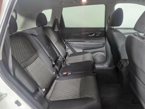 Nissan Rogue II Рестайлинг с пробегом 2017 года, цена 1 549 000 рублей, 234384 км, внедорожник, Автокод Объявления