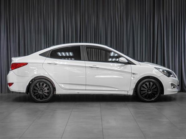 Hyundai Solaris I с пробегом 2014 года, цена 749 000 рублей, 137694 км, седан, Автокод Объявления