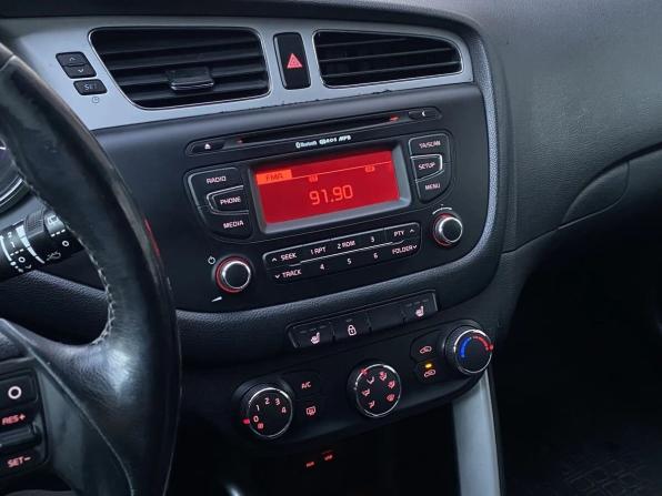 Kia Ceed II с пробегом 2012 года, цена 755 000 рублей, 234124 км, хэтчбек, Автокод Объявления