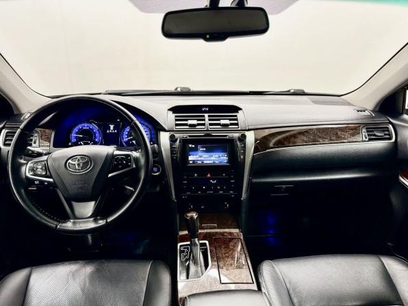 Toyota Camry VII (XV50) Рестайлинг с пробегом 2016 года, цена 1 730 000 рублей, 199925 км, седан, Автокод Объявления