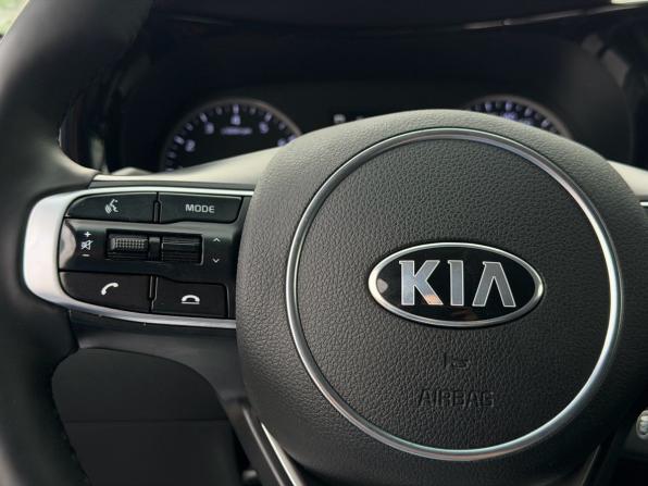 Kia K5 III с пробегом 2020 года, цена 2 150 000 рублей, 125000 км, седан, Автокод Объявления