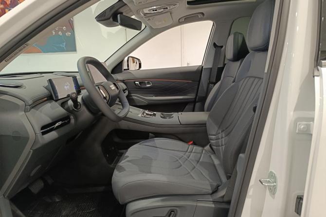 Новый Geely EX5 EM-i 2026 года, цена 3 924 990 рублей, внедорожник, Автокод Объявления