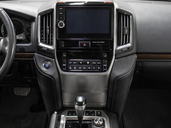 Toyota Land Cruiser 200 Series Рестайлинг 2 с пробегом 2015 года, цена 5 198 000 рублей, 219139 км, внедорожник, Автокод Объявления