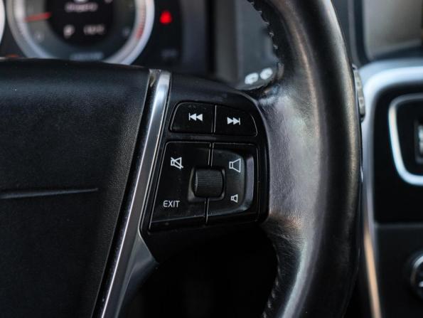 Volvo V60 I с пробегом 2011 года, цена 728 000 рублей, 270560 км, универсал, Автокод Объявления