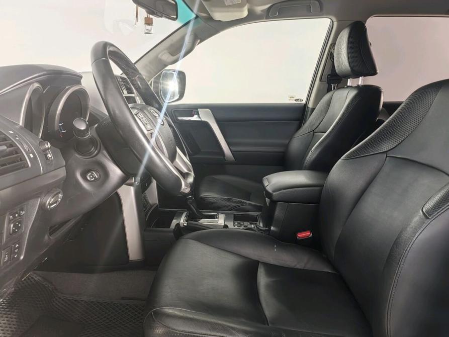 Toyota Land Cruiser Prado 150 Series Рестайлинг 1 Санкт-Петербург  - изображение 13
