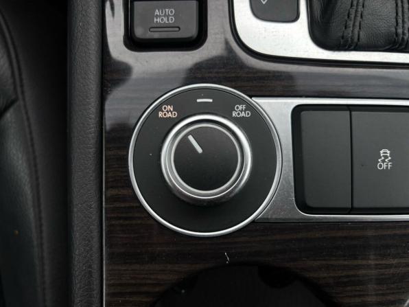 Volkswagen Touareg II Рестайлинг с пробегом 2015 года, цена 2 550 000 рублей, 153652 км, внедорожник, Автокод Объявления