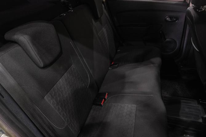 Renault Logan II с пробегом 2016 года, цена 659 000 рублей, 152000 км, седан, Автокод Объявления