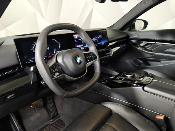 BMW 5 серии VIII (G60/G61/G68) с пробегом 2024 года, цена 7 100 000 рублей, 59776 км, седан, Автокод Объявления