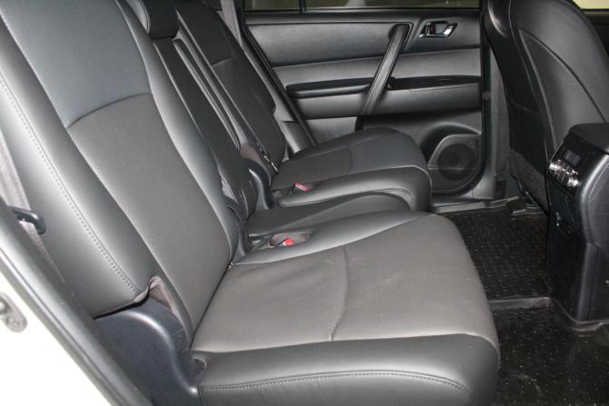 Toyota Highlander II (XU40) Рестайлинг с пробегом 2013 года, цена 1 999 000 рублей, 310690 км, внедорожник, Автокод Объявления
