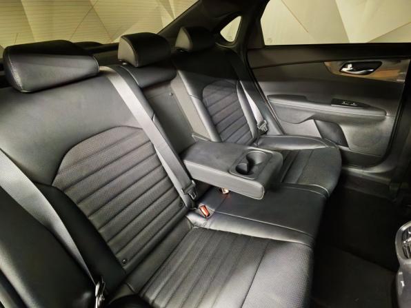 Kia Cerato IV Рестайлинг с пробегом 2022 года, цена 2 425 000 рублей, 36045 км, седан, Автокод Объявления
