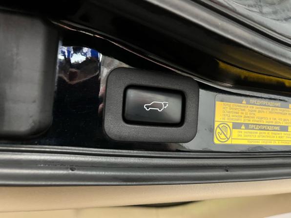 Toyota Land Cruiser 200 Series Рестайлинг 1 с пробегом 2014 года, цена 3 999 000 рублей, 219095 км, внедорожник, Автокод Объявления