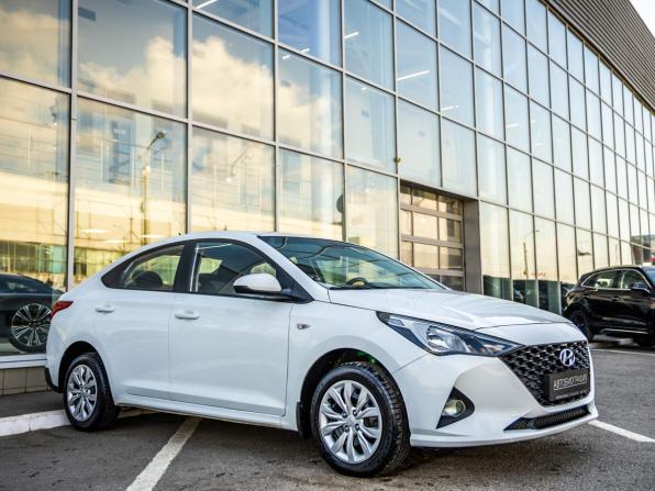 Hyundai Solaris II Рестайлинг с пробегом 2020 года, цена 1 299 000 рублей, 90375 км, седан, Автокод Объявления