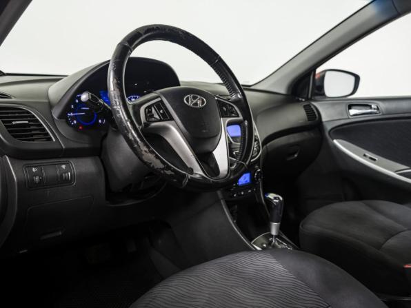 Hyundai Solaris I с пробегом 2012 года, цена 647 000 рублей, 230565 км, седан, Автокод Объявления