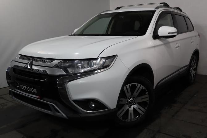 Mitsubishi Outlander III Рестайлинг 3 с пробегом 2018 года, цена 1 929 000 рублей, 109000 км, внедорожник, Автокод Объявления