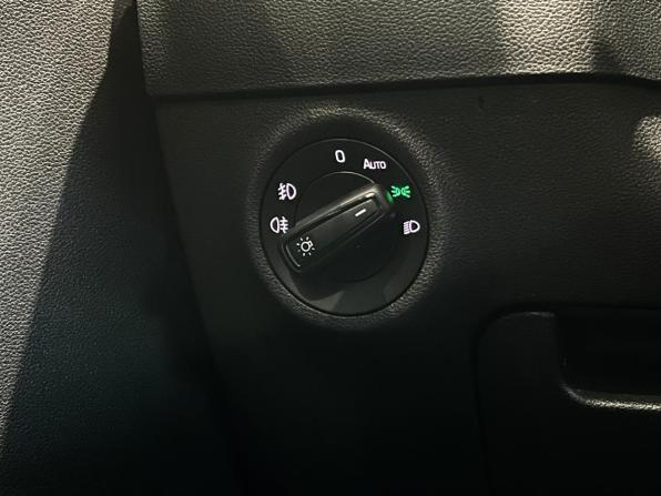 Skoda Karoq I с пробегом 2021 года, цена 2 740 000 рублей, 36487 км, внедорожник, Автокод Объявления