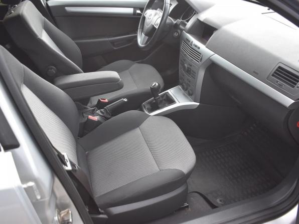 Opel Astra H Рестайлинг с пробегом 2011 года, цена 670 000 рублей, 100259 км, хэтчбек, Автокод Объявления